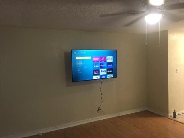 Comfortable 3 Bedroom Close To Base Sleeps 6 로턴 외부 사진
